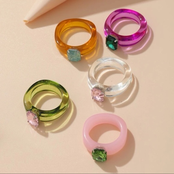 Acrylic Ring Set purple pink and clear ones! - Picture 4 of 8